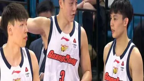 “热议焦点：勇士突破极限，开启三千胜新征程”